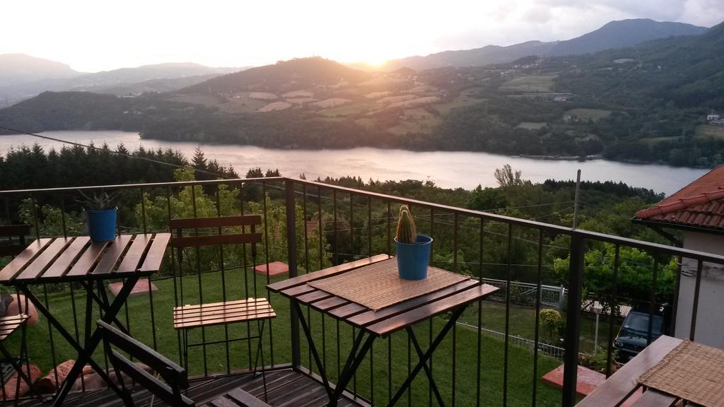 B&B Borgo Massovrana Castel di Casio ภายนอก รูปภาพ