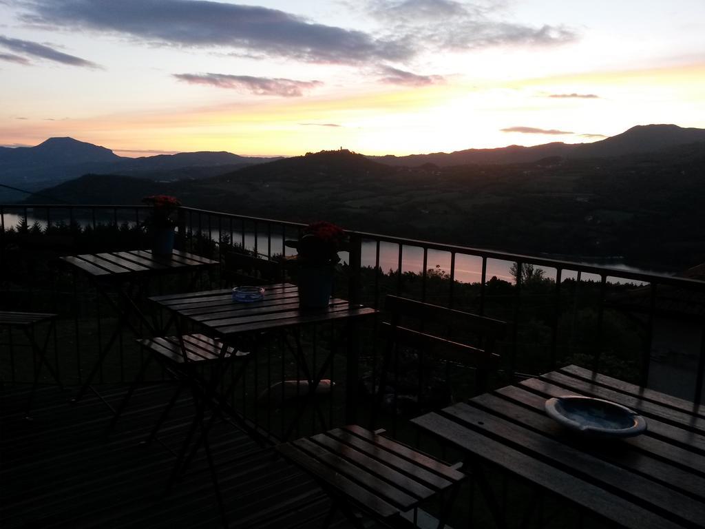 B&B Borgo Massovrana Castel di Casio ภายนอก รูปภาพ